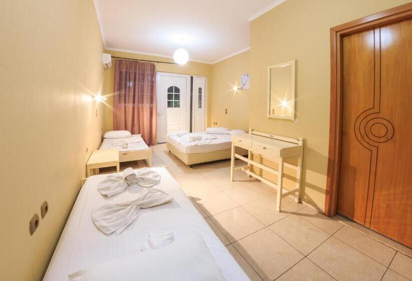 اتاق استاندارد چهارنفره با بالکن, Zante Bay Studios