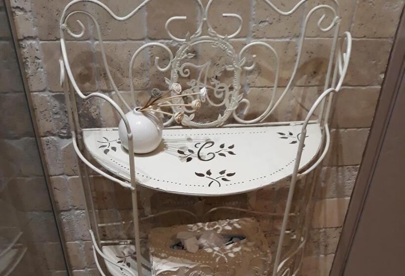 شقة غرفة واحدة, Mas La Pomarede