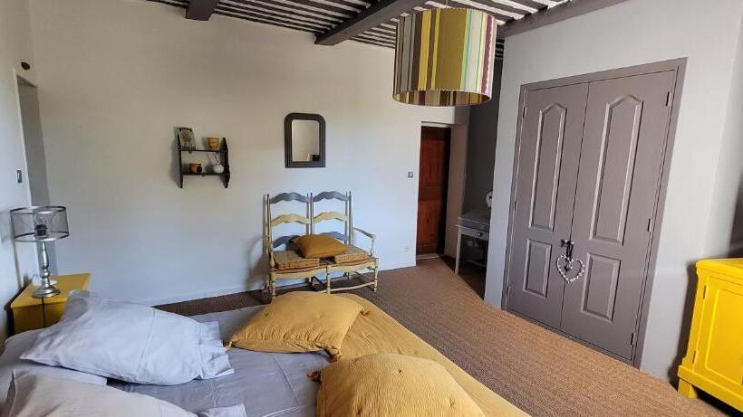 غرفة سوبيريور سرير كينج, Mas La Pomarede