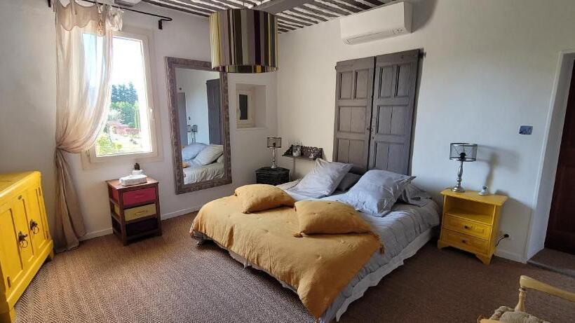 غرفة سوبيريور سرير كينج, Mas La Pomarede