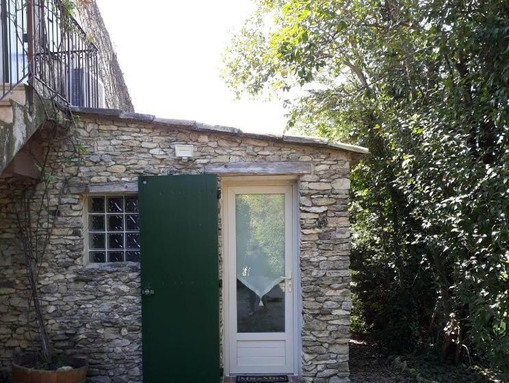 غرفة قياسية مزوَّدة بتراس, Mas La Pomarede