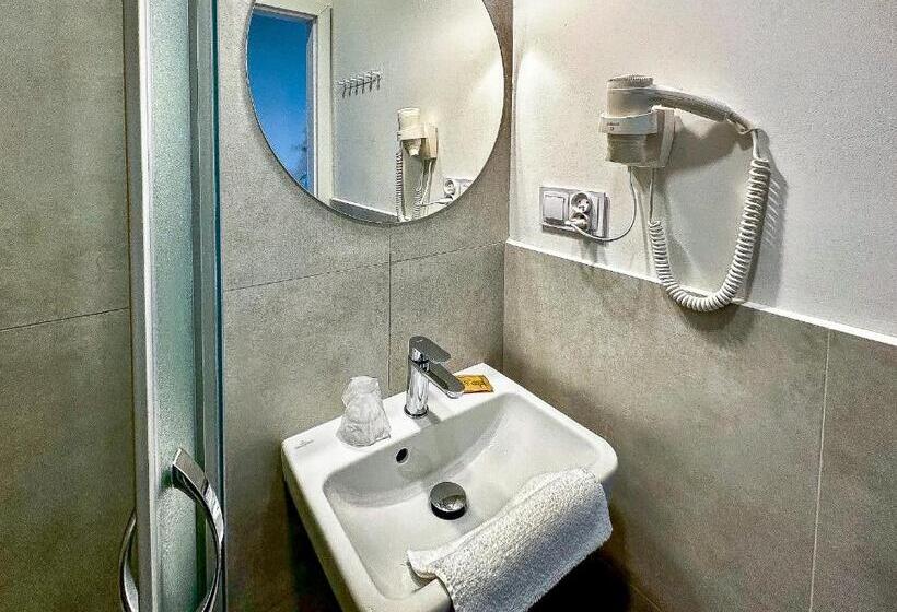 اتاق استاندارد یک نفره با چشمانداز دریا, Seaside Sopot   Tuż Przy Plaży