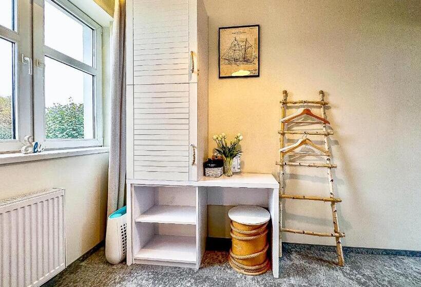 اتاق استاندارد یک نفره با چشمانداز دریا, Seaside Sopot   Tuż Przy Plaży