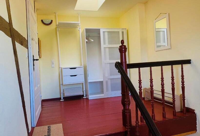 إستوديو ديلوكس, Brauhaus Und Pension Babben