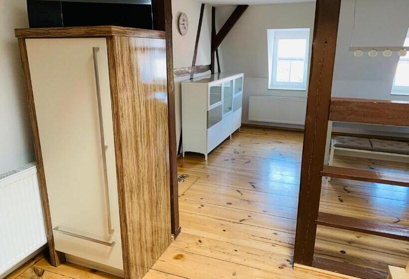 إستوديو ديلوكس, Brauhaus Und Pension Babben