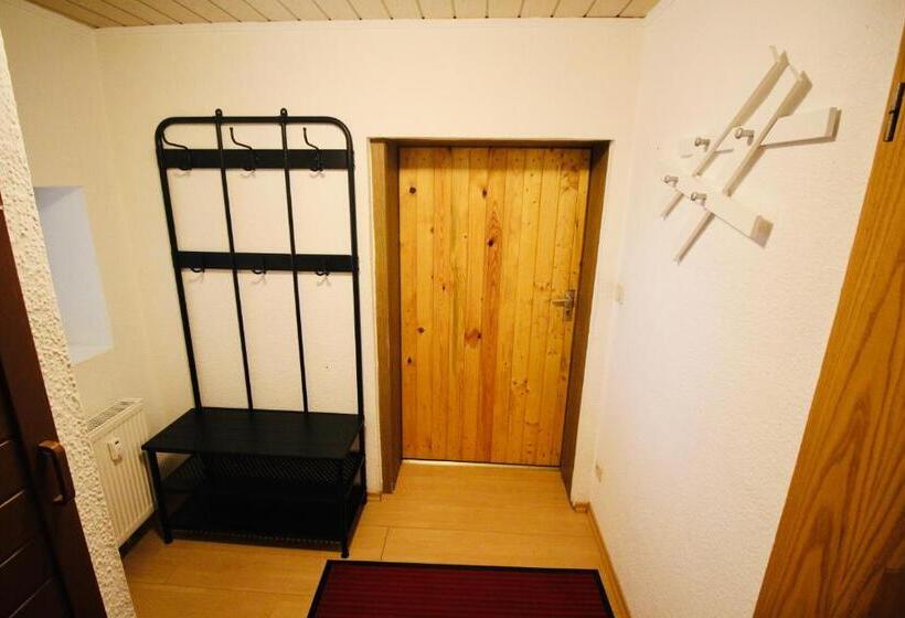 إستوديو قياسى, Brauhaus Und Pension Babben