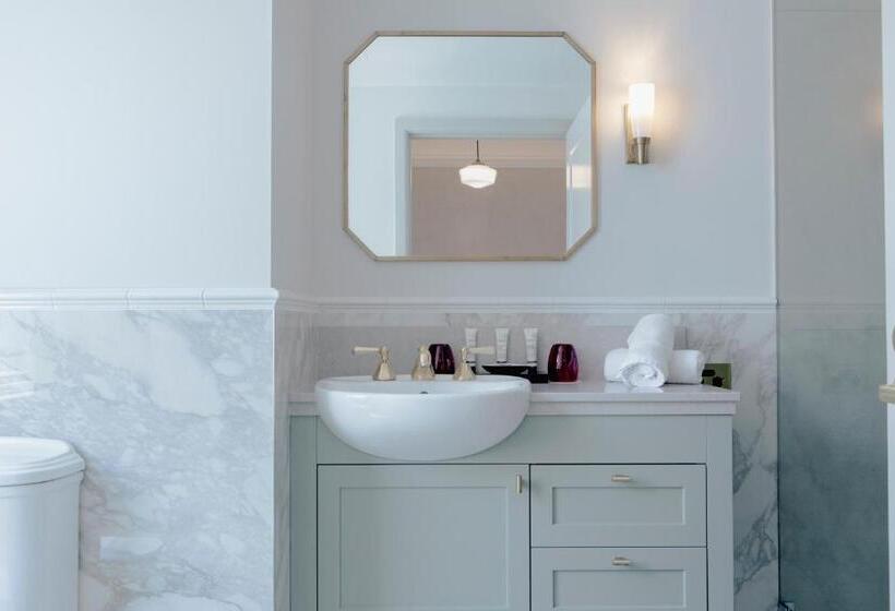 اتاق سوپریور, Tattersalls