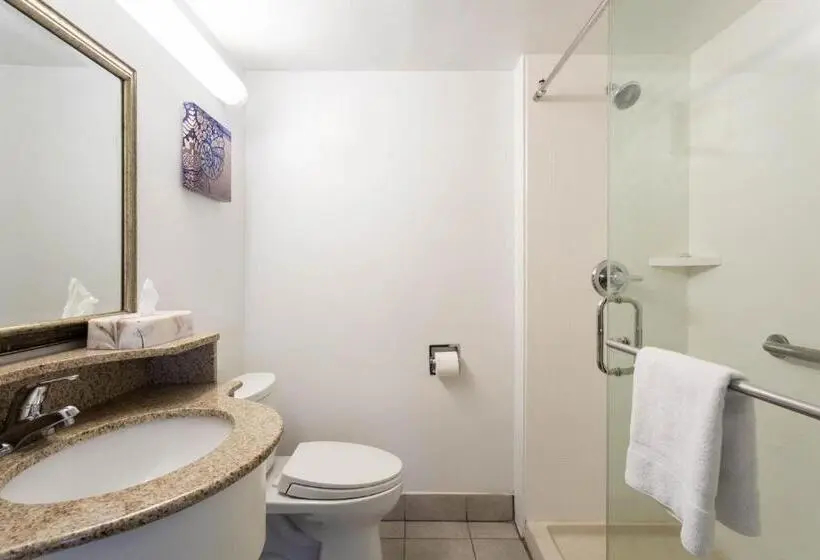 Standard-huone, Ramada By Wyndham Virginia Beach