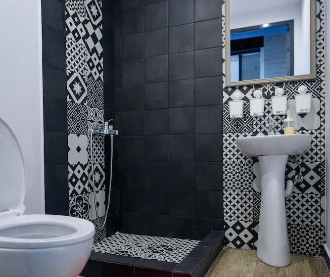 سرير فى غرفة مشتركه, Iconic Athens Hostel