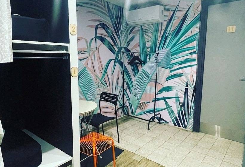 سرير فى غرفة مشتركه, Iconic Athens Hostel