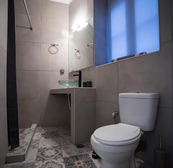 Superior Room, One Three One   In The Heart Of Athens