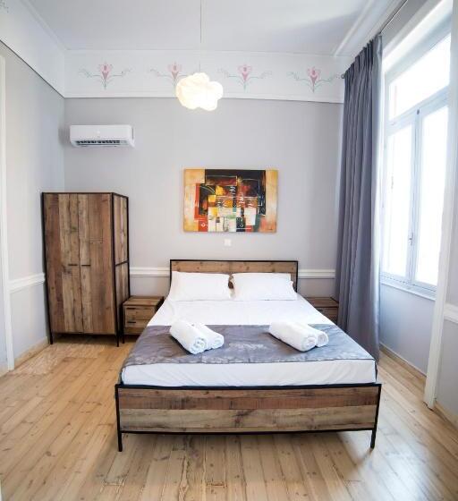 Standard Room with Balcony, One Three One   In The Heart Of Athens