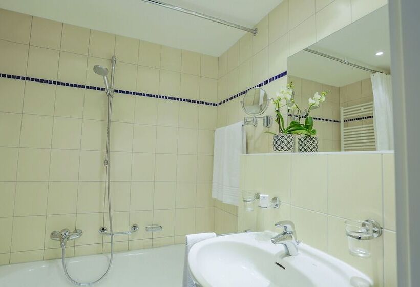 Семейные Апартаменты, Balmer See – Hotel•golf•spa