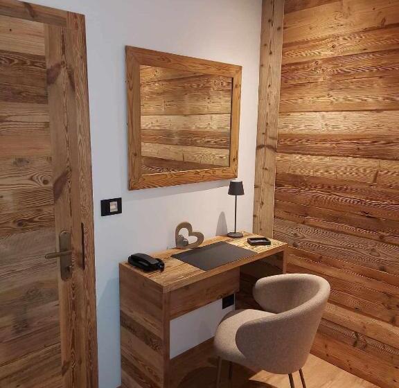 اتاق استاندارد, Corona Ferrea