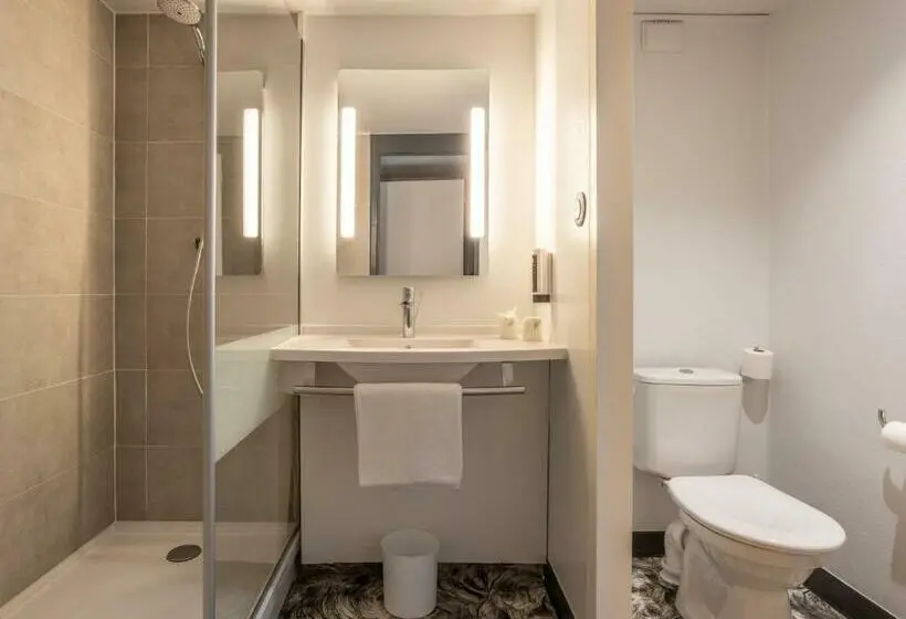 スタンダードトリプルルーム, B&B HOTEL Valenciennes Sud