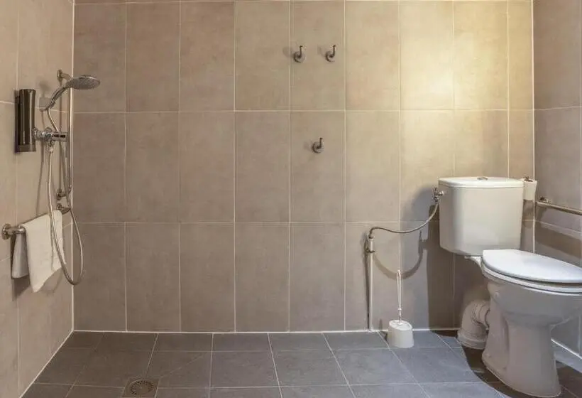 身障者適用スタンダードルーム, B&B HOTEL Valenciennes Sud