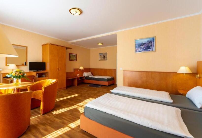 标准三人间, Waldhotel Humboldtsee