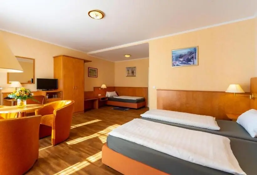 スタンダードトリプルルーム, Waldhotel Humboldtsee