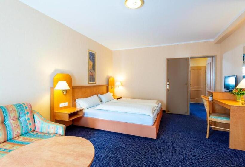 带1个卧室的带阳台的公寓, Waldhotel Humboldtsee