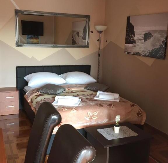 Апартаменты Comfort 2 Спальни, Villa Valentina