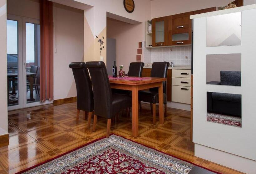 舒适两卧公寓, Villa Valentina