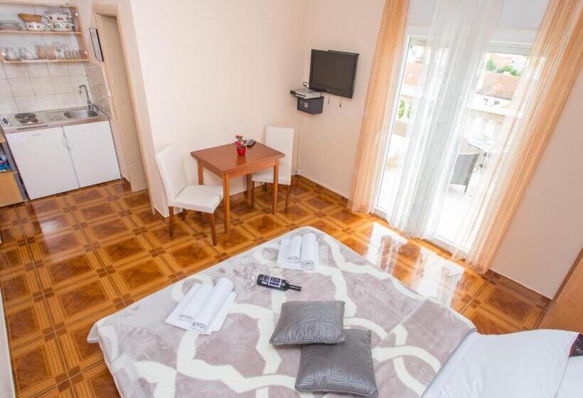 Студио Стандарт Вид на Море с Балконом, Villa Valentina