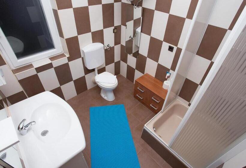 Студио Стандарт Боковой Вид на Море, Villa Valentina