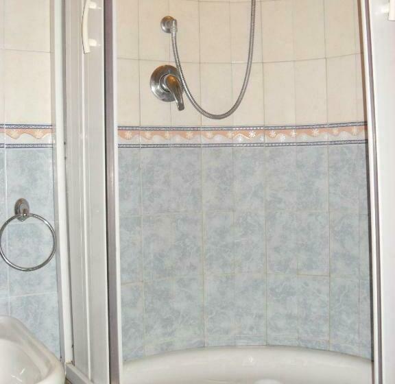 Camera Standard Individuale, Piro