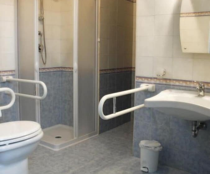 Camera Standard Individuale, Piro