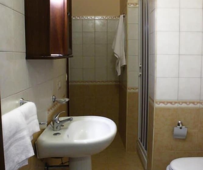 Camera Quadrupla Standard, Piro