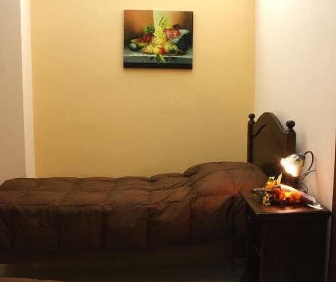 Camera Standard, Piro