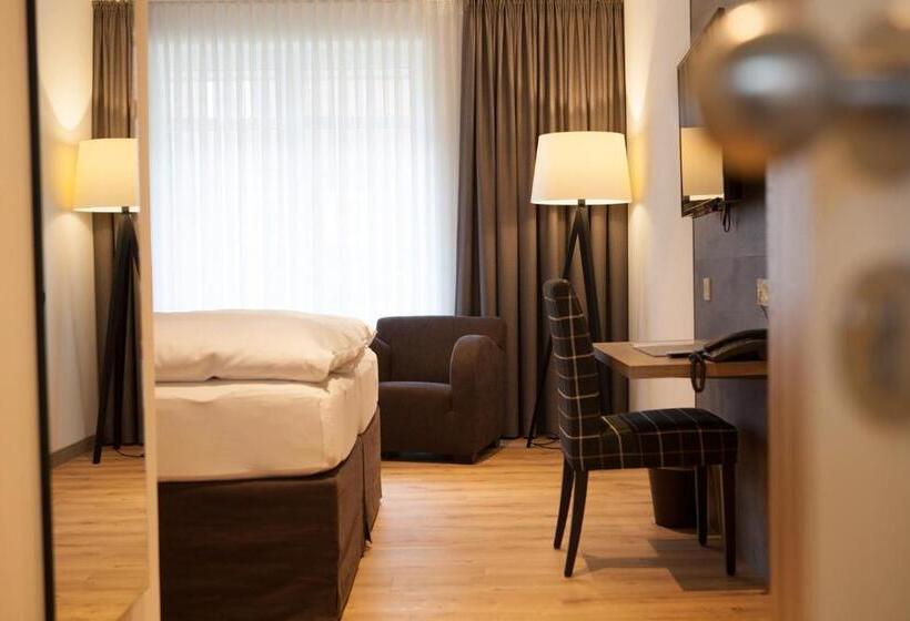 Номер Стандарт Вид на Сад, & Landgasthof Hoheluft