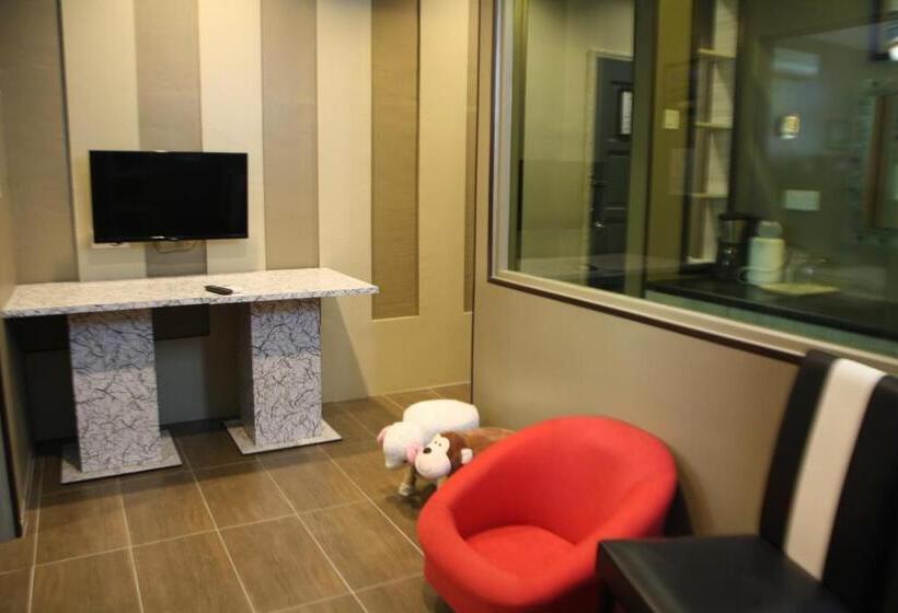 Семейное Студио, Shamrock Greenhill