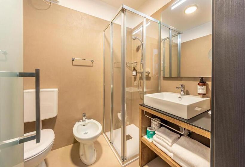 高级大房间, Suàn