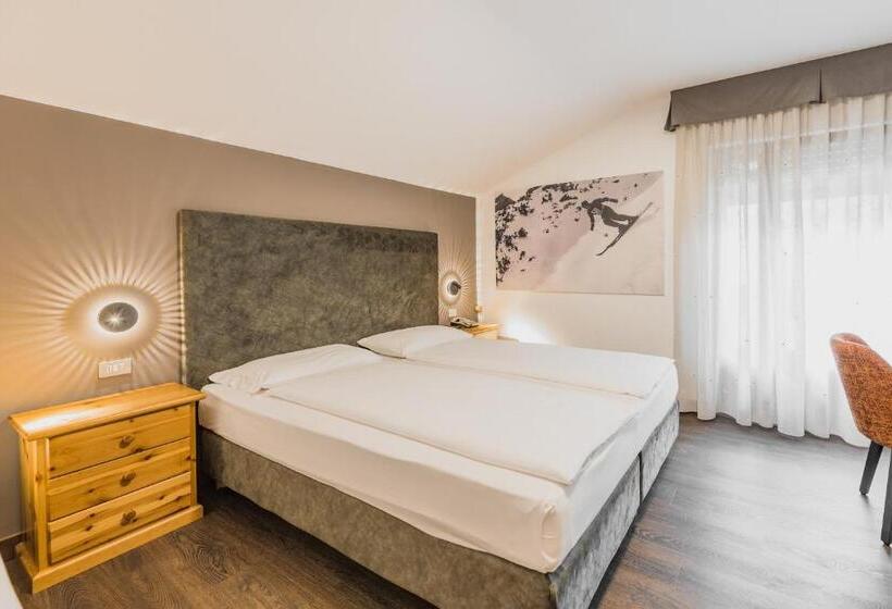 标准三人间, Suàn