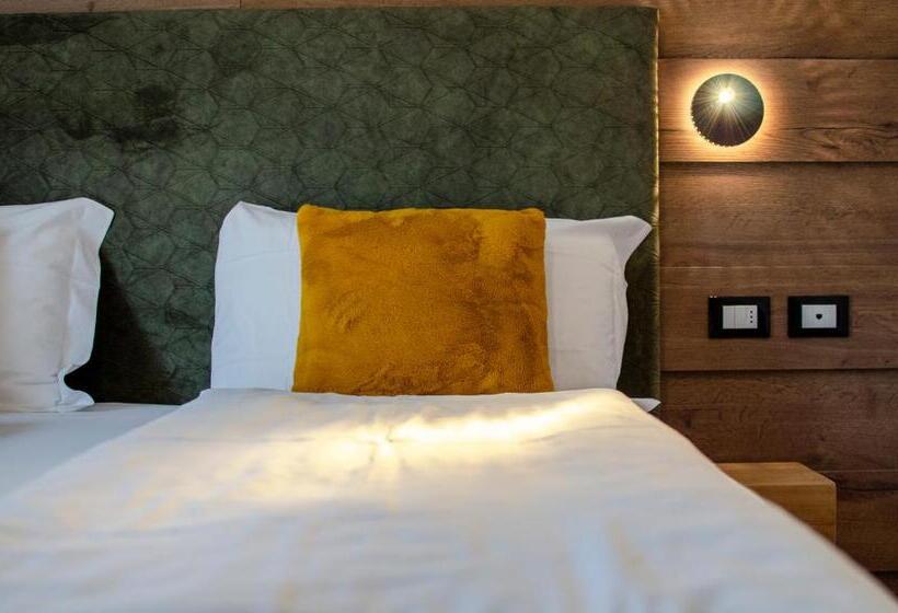 高级大房间, Suàn