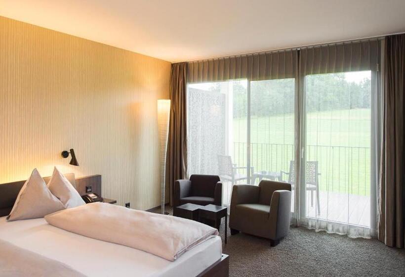 バルコニー付きスタンダードルーム, Small Luxury Hotel Wellnesshotel Golfpanorama