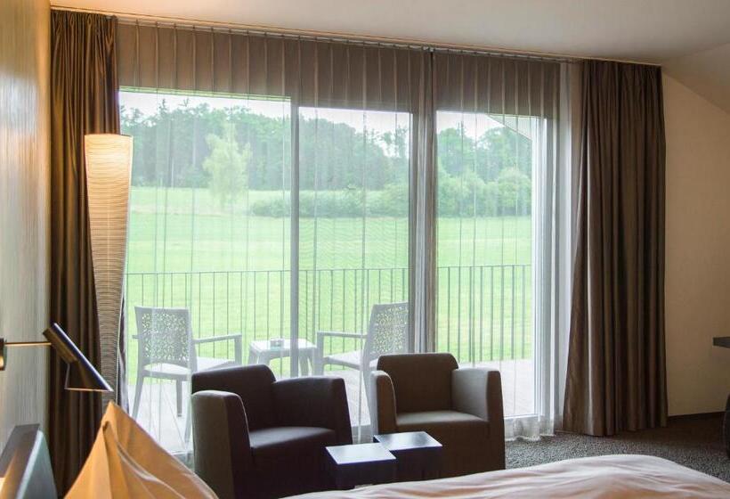 バルコニー付きスタンダードルーム, Small Luxury Hotel Wellnesshotel Golfpanorama