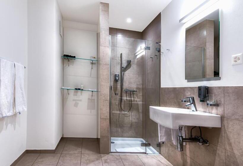 Апартаменты 1 Спальня, Small Luxury Hotel Wellnesshotel Golfpanorama