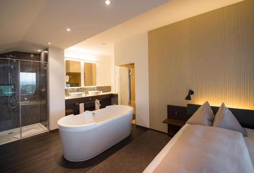 スイート, Small Luxury Hotel Wellnesshotel Golfpanorama