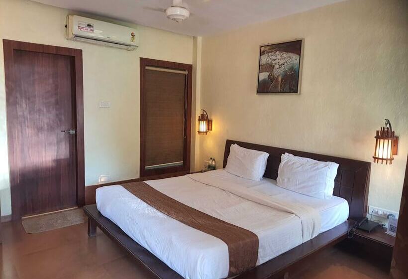 豪华房间, Adamo The Village