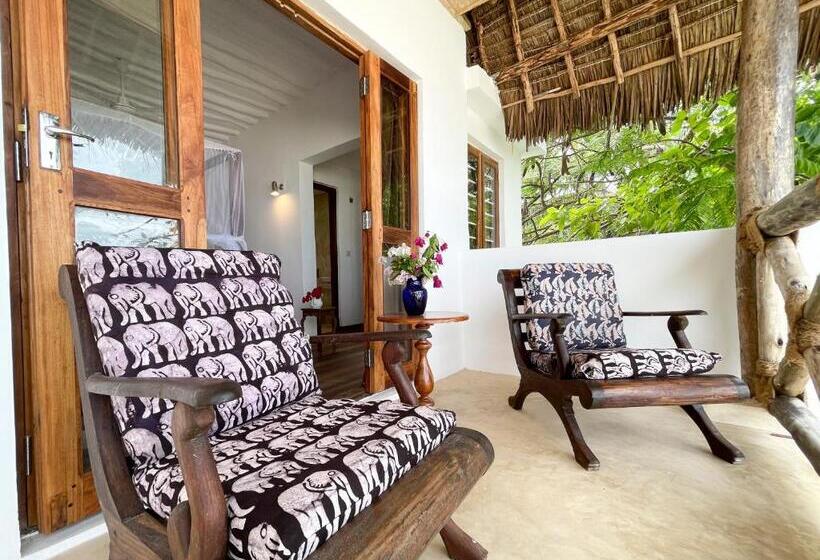 غرفة ديلوكس مطلّة علي البحر مزوَّدة بشُرفة, Meliks