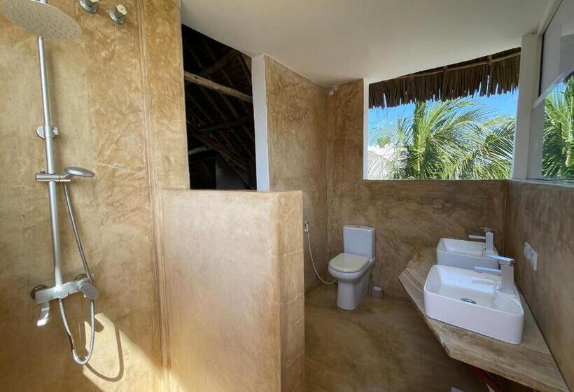 غرفة ديلوكس مطلّة علي البحر, Meliks