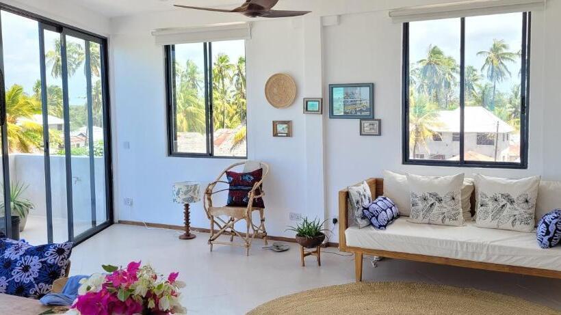 شقة دور أخير غرفة نوم واحدة, Meliks