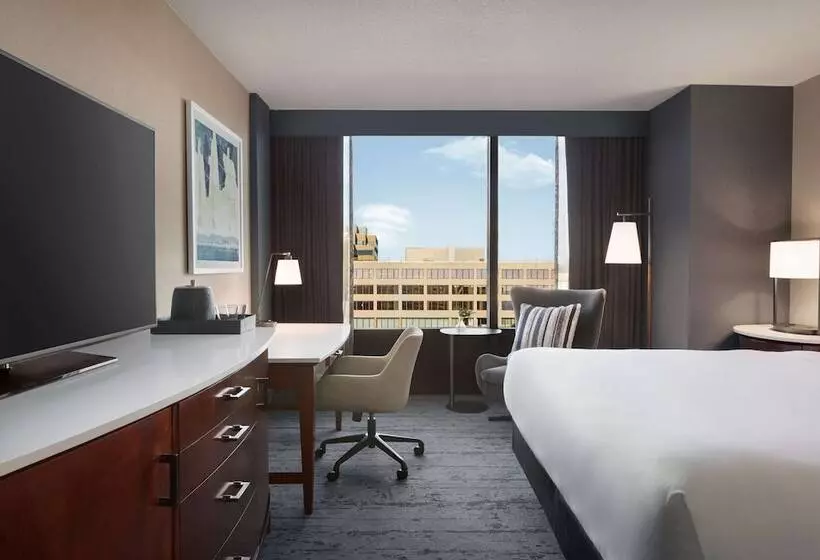 スタンダードシティビュールーム, Champlain Burlington, Curio Collection By Hilton