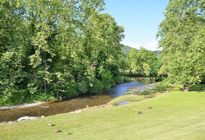 جناح لذوى الاحتياجات الخاصة, Quality Inn