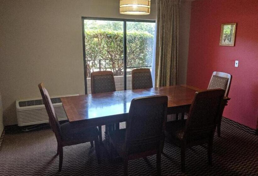 Deluxe Suite King Bed, Ramada By Wyndham Raleigh