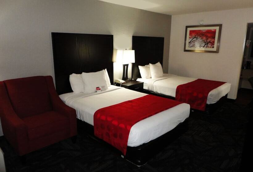 带2个双人床的标准工作室, Ramada By Wyndham Tuscaloosa