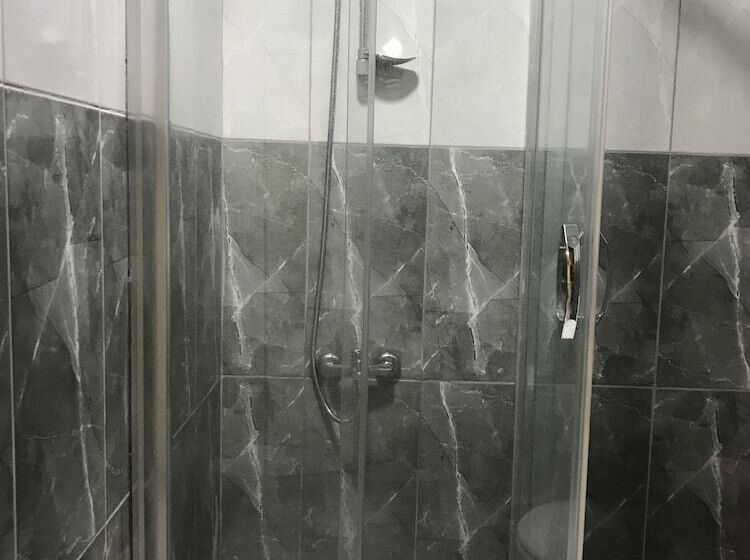 Triple Room Sea View, Nevizade