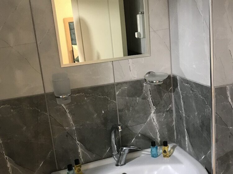 Triple Room Sea View, Nevizade